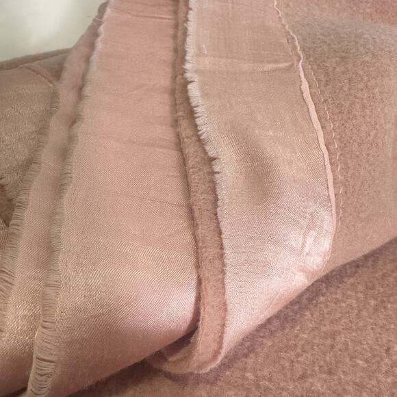 Vtg Chatham 100% Virgin Wool Blanket Pink Satin Binding 86” X 67” USA Made Read - Picture 6 of 9